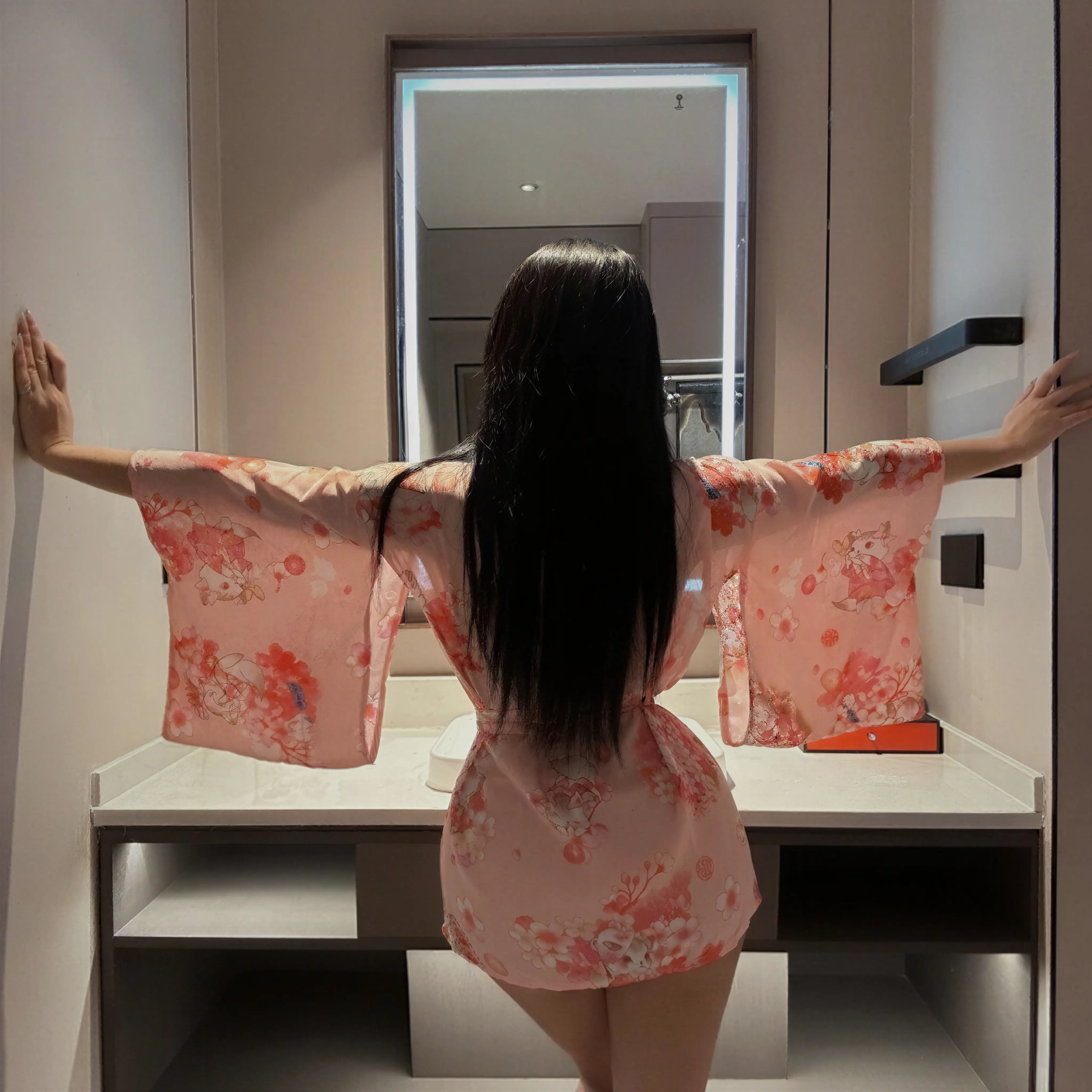 柒柒还活着 – 樱花和服 12P